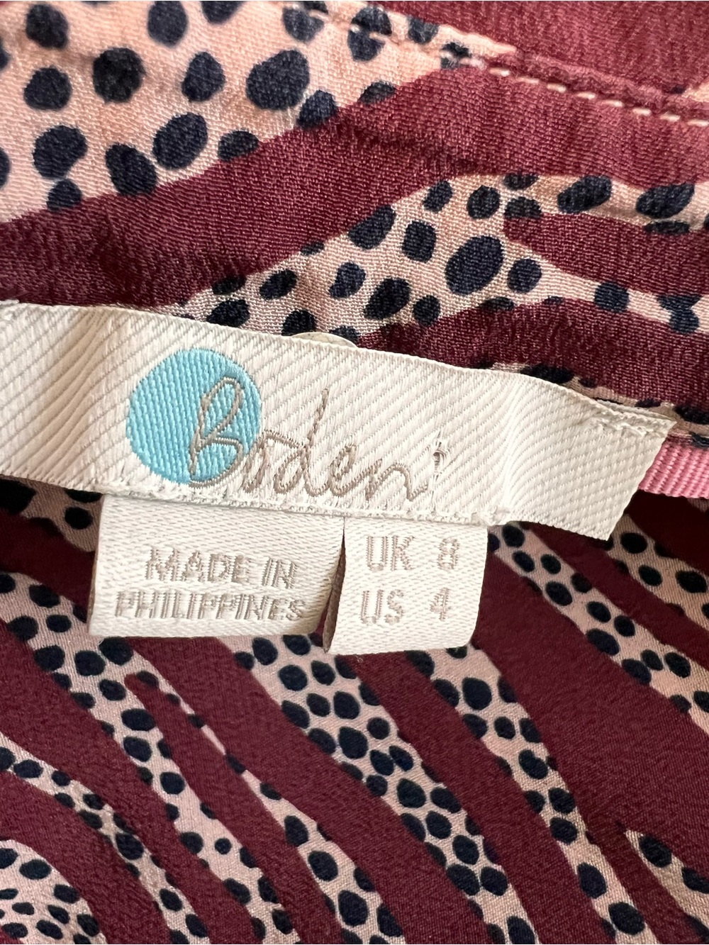 Boden 100% Silk Zebra Print Blouse Burgundy Button Front Long Sleeve Size 4 - Picture 10 of 11